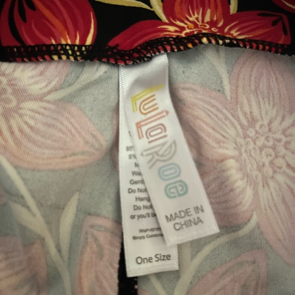 OS Lularoe Leggings - Picture 2 of 3